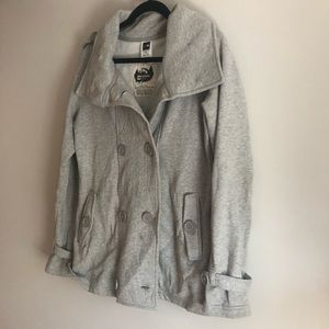 Very flattering north face jacket